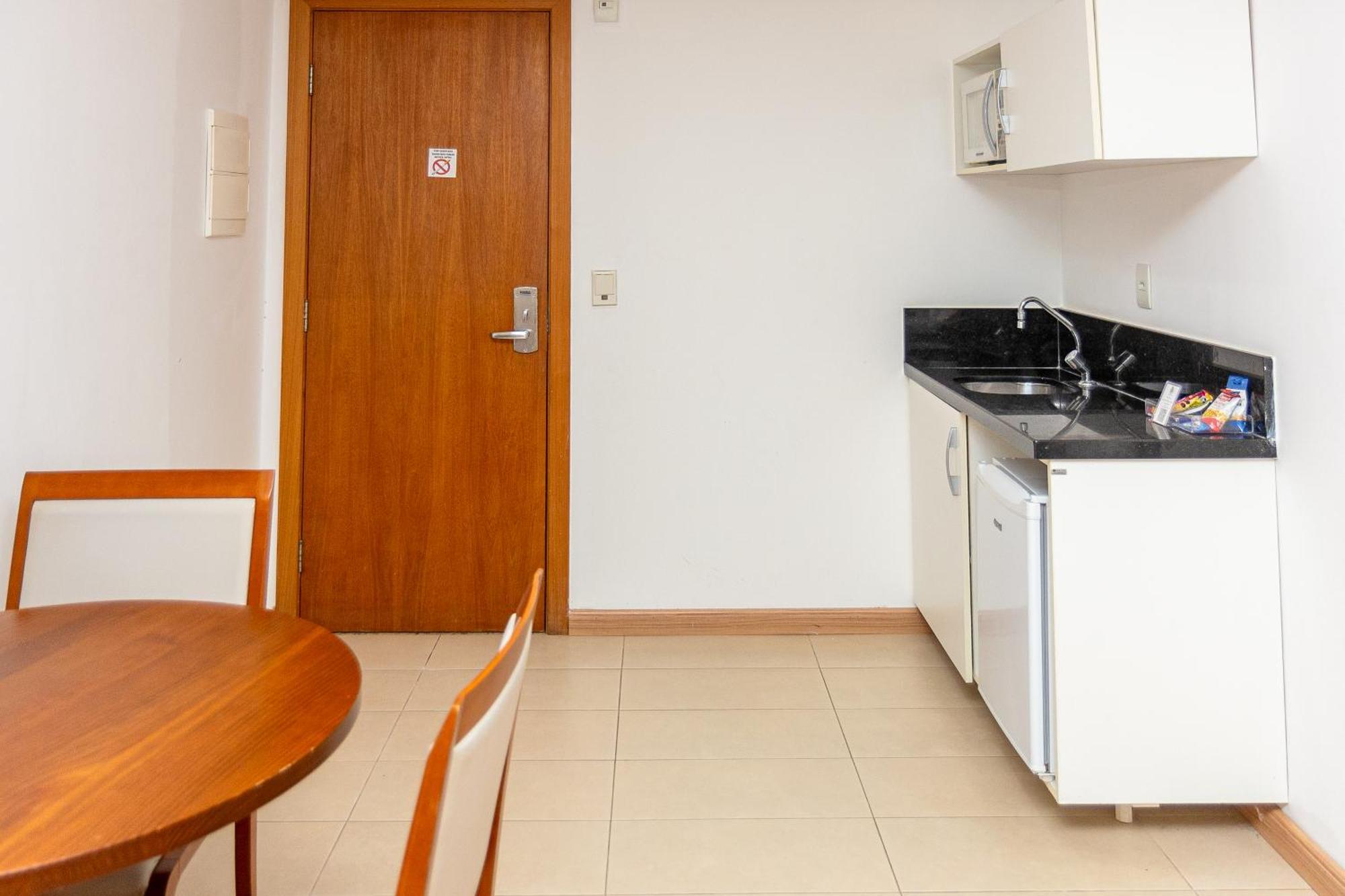 Business & Flat By Avectur Hotel